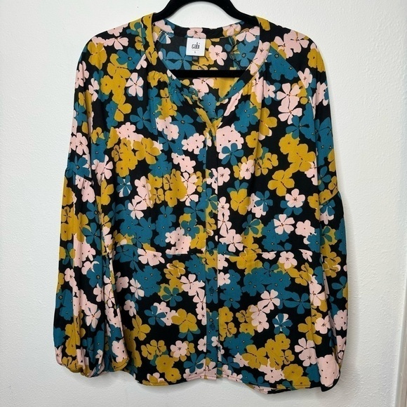 Cabi Favorite Blouse in Floral Pop | Size Large - Picture 5 of 9